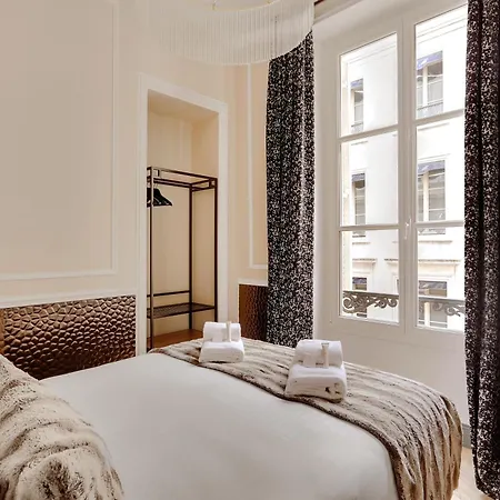 Pick A Flat's In La Madeleine-opera - Rue De L'arcade *