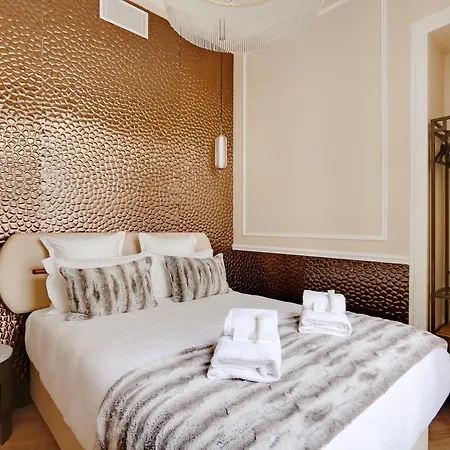 Apartment Pick A Flat's In La Madeleine-opera - Rue De L'arcade Paris