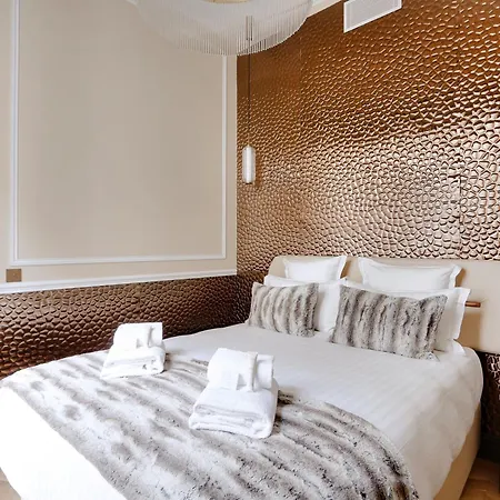 Apartment Pick A Flat's In La Madeleine-opera - Rue De L'arcade Paris