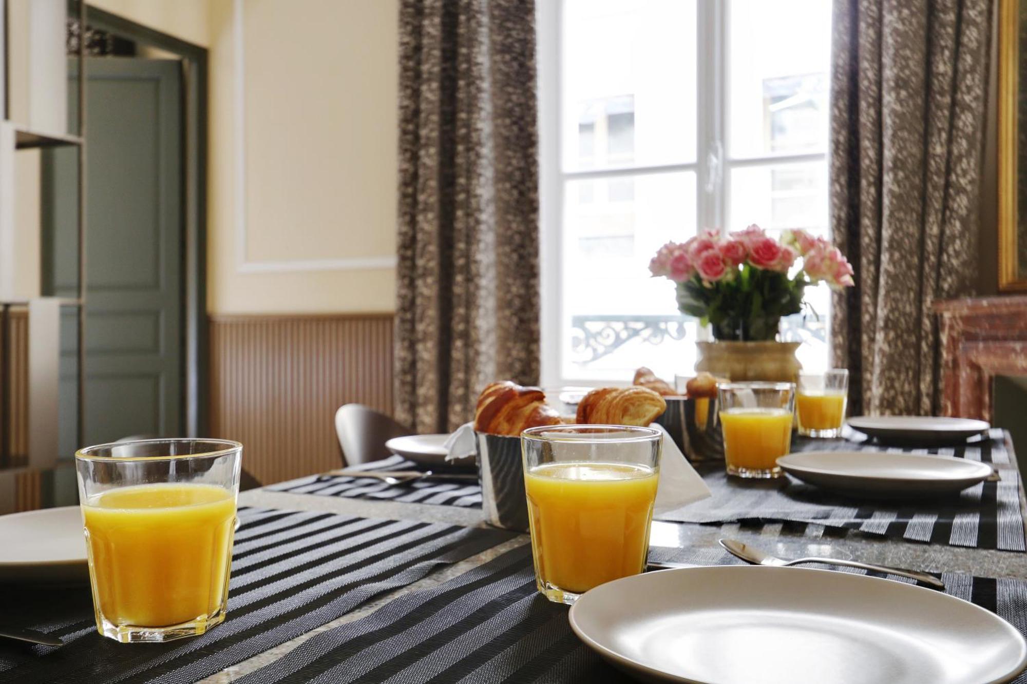 Pick A Flat's In La Madeleine-opera - Rue De L'arcade * Paris