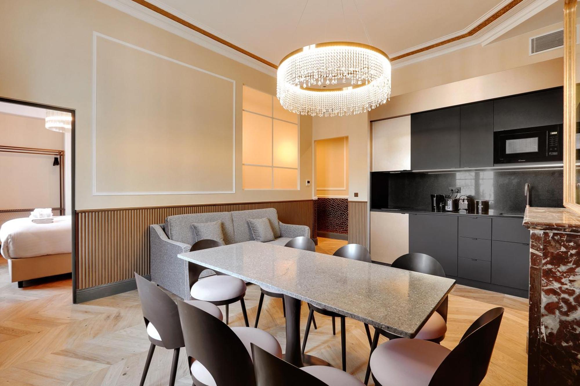 Apartment Pick A Flat's In La Madeleine-opera - Rue De L'arcade Paris