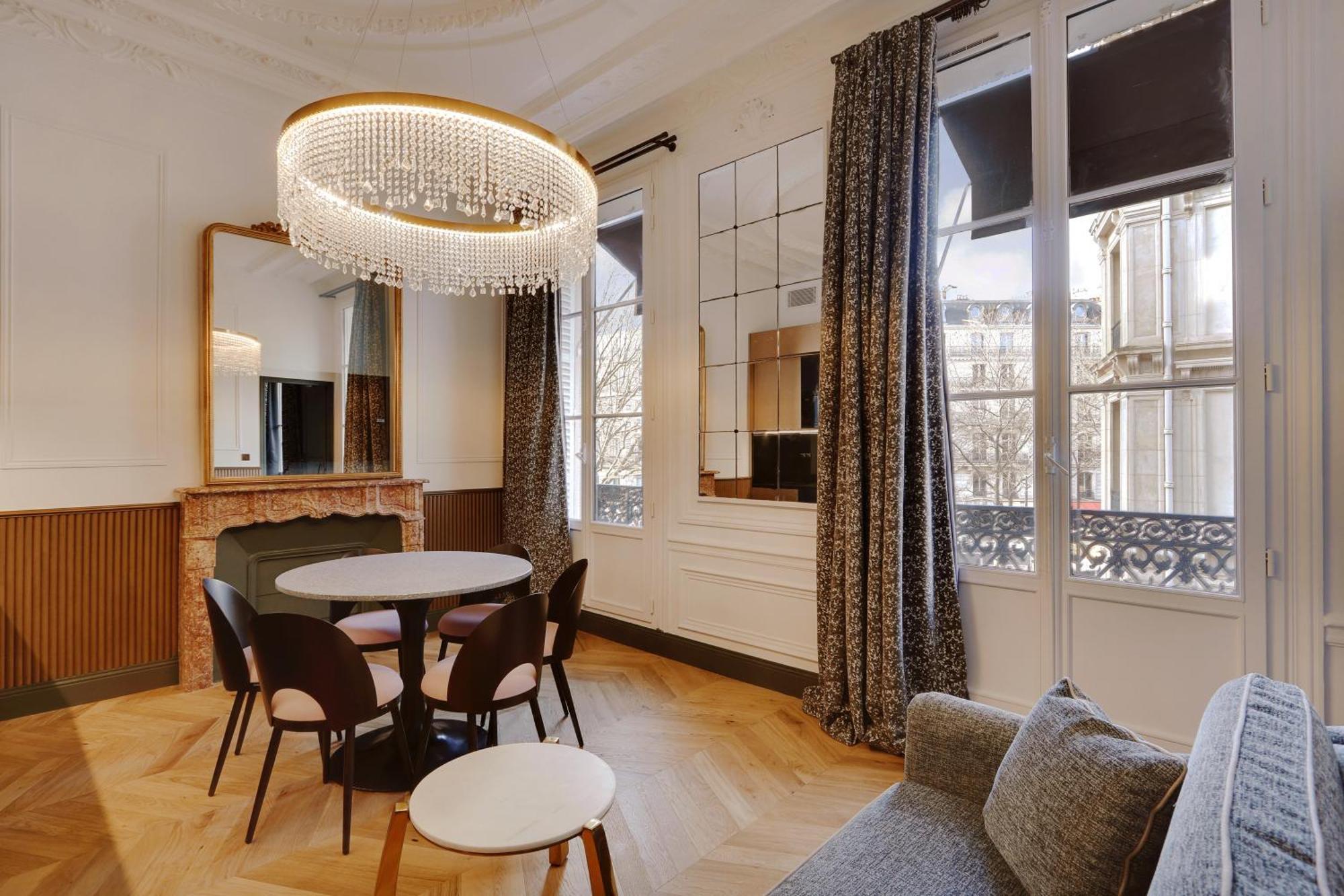 Pick A Flat's In La Madeleine-opera - Rue De L'arcade * Paris